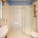 Admiral Apartment *